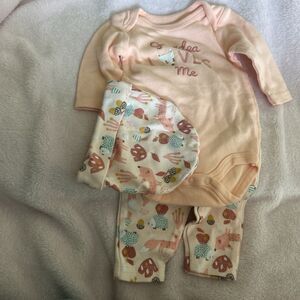 E294 RENE RAFE 3 pc. set Peach/Coral Grandpa Loves Me  0-3 mo Unisex